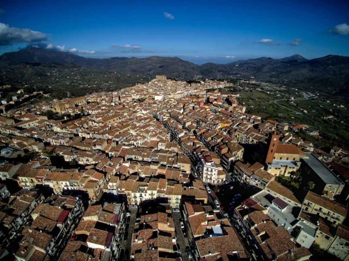 Ferienwohnung Vetriera41 Castelbuono  Exterior foto